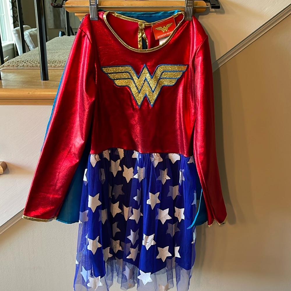 Wonder Woman kids costume size Medium